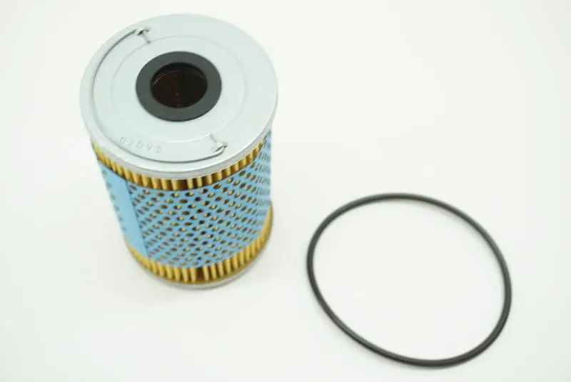 Hengst Oil Filter Mercedes V8 1973/1989 - E121hd01 - 0001800609 1
