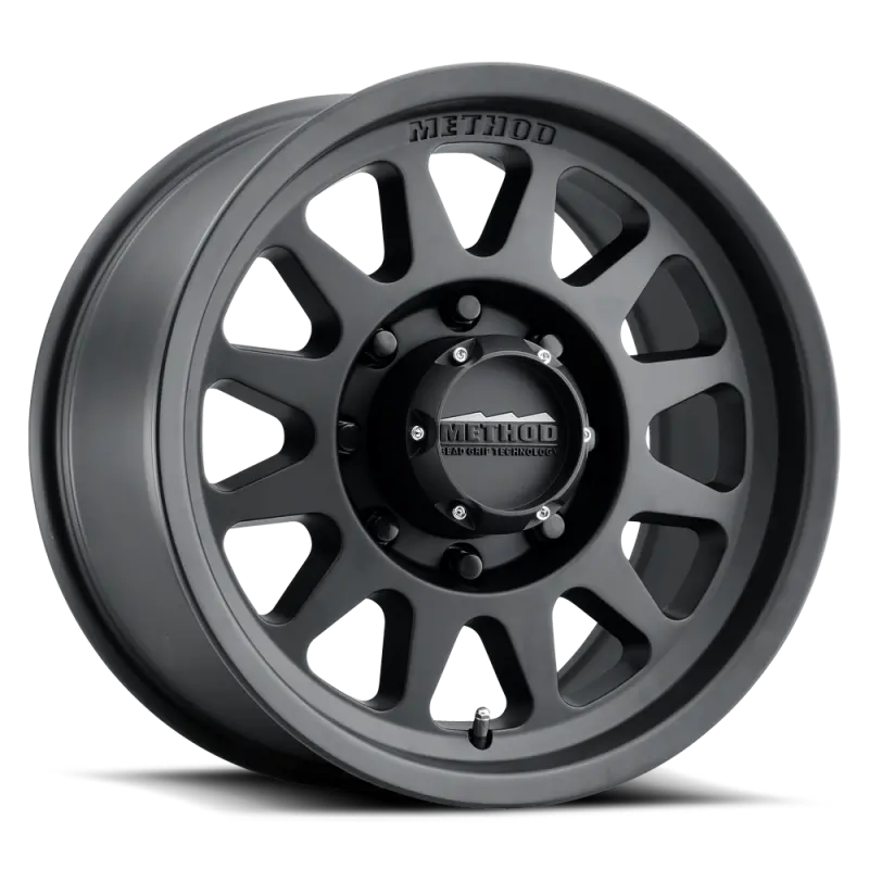 Method Mr704 Hd 17X9 18Mm Offset 8X170 130.81Mm Cb Matte Black Wheel 1