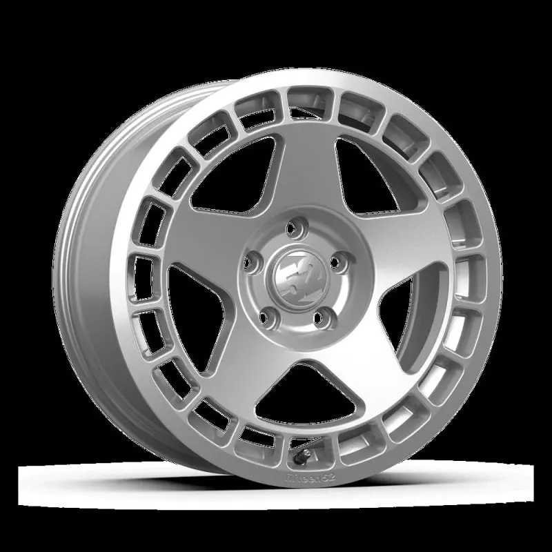 Fifteen52 Rally Sport Turbomac 18X8.5 5X114.3 30Mm Et 73.1Mm Center Bore Speed Silver Wheel 1