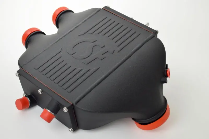 Csf 2014+ Bmw M3/M4 (F8x) Top Mount Charge-Air-Cooler - Crinkle Black 1