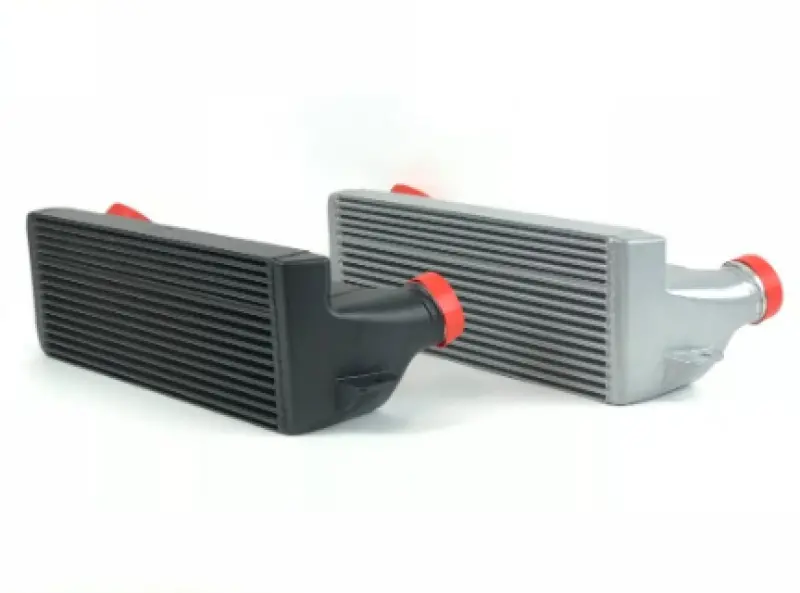 Csf 04-13 Bmw 335I/Xi (E90/E91/E92/E93) High Performance Stepped Core Bar/Plate Intercooler - Black 1