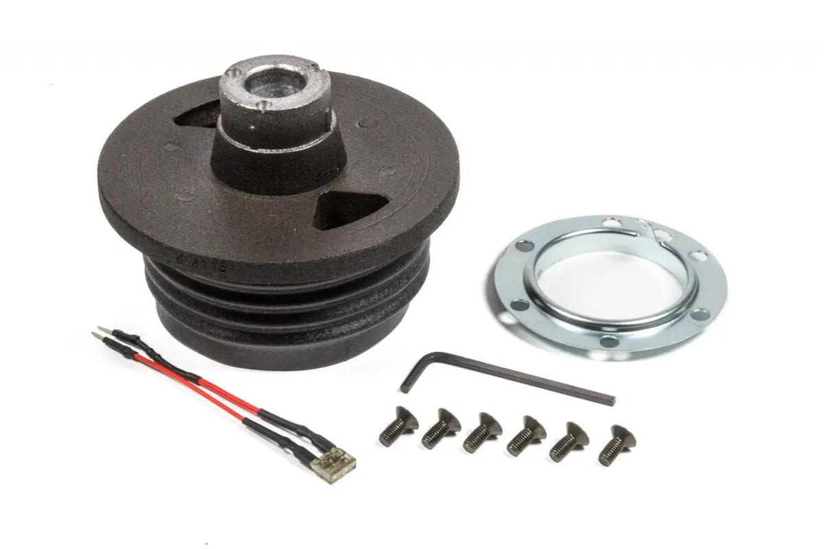 Momo Mitsubishi Lancer Evo 2003-2005 Steering Wheel Hub 1