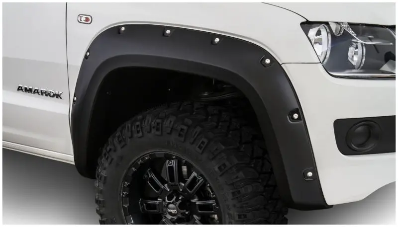 Bushwacker 17-18 Volkswagen Amarok Pocket Style Flares 4Pc Diesel 61.2In Bed - Black 1