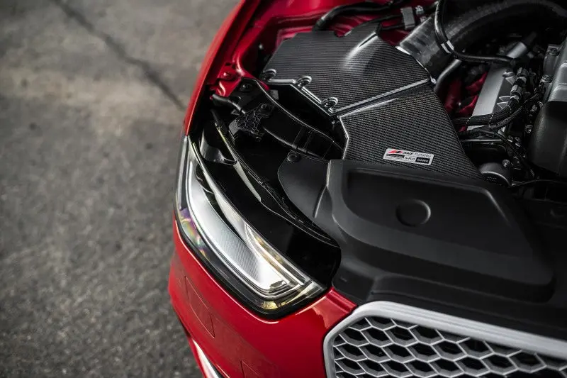 Awe Tuning B8.5 3.0T S-Flo Carbon Intake 2