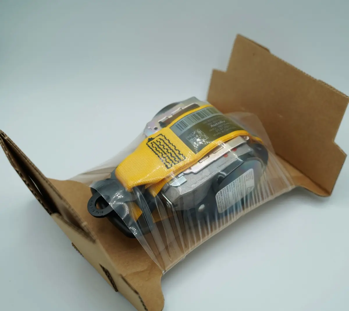 Porsche Genuine 997.2 Seat Belt - Yellow Left Front - 997-803-033-12-V02 1