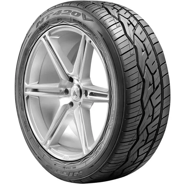 Nitto Nt420v 275/40R22 107V Xl Tire 1